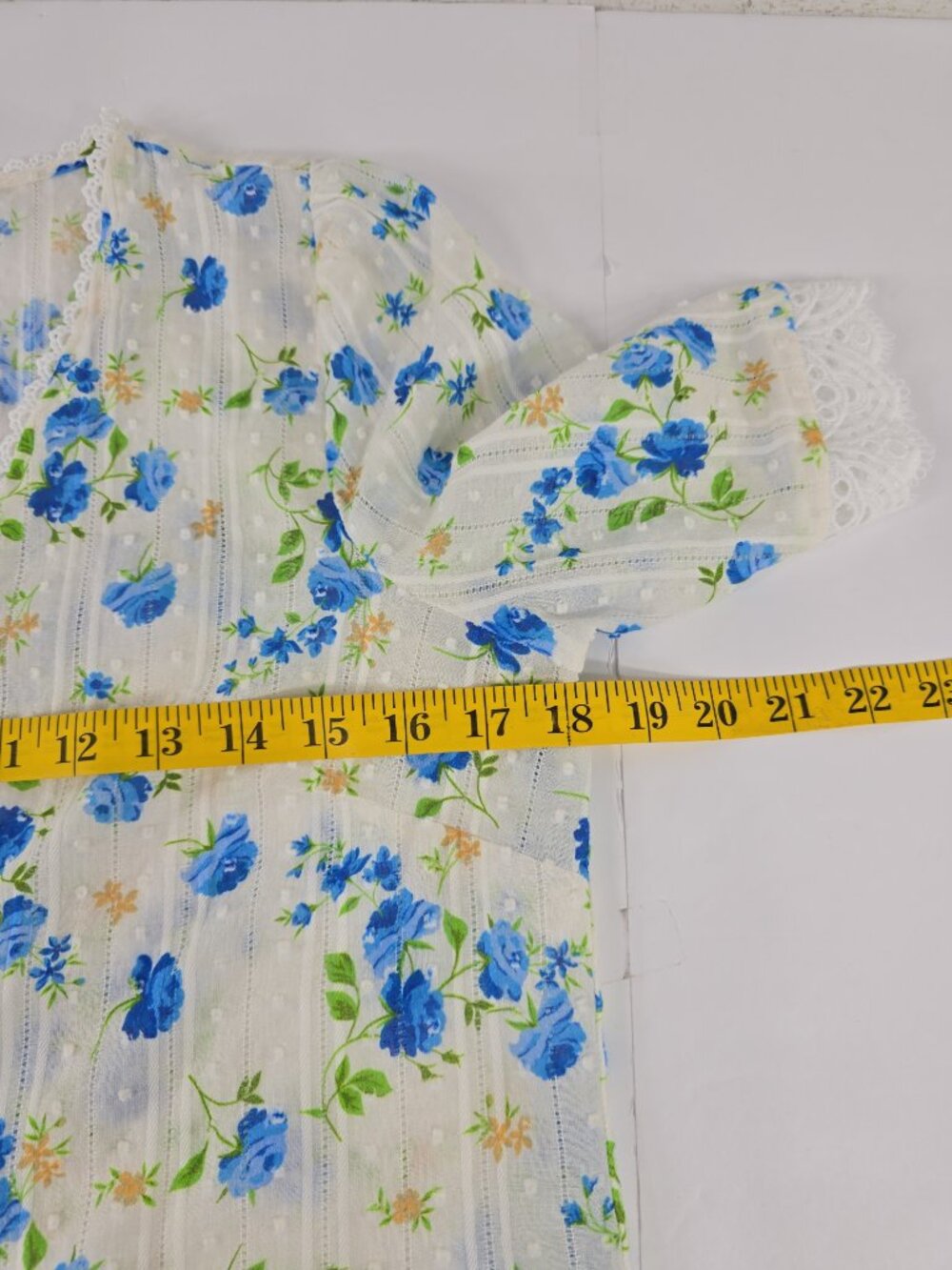 Nanette Lepore Shirt Women's SMALL White Blue Floral Button Puff Sleeve Blouse.. - Picture 13 of 16